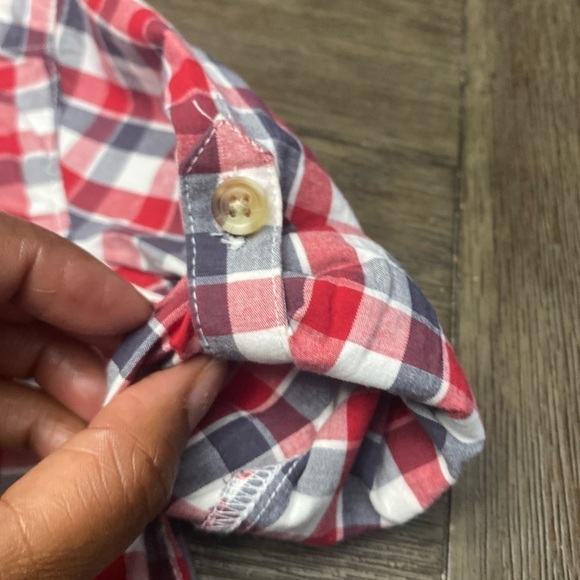 Bundle of 4 Old Navy, Carter, wrangler , design button up dress shirts 3T - Picture 6 of 7